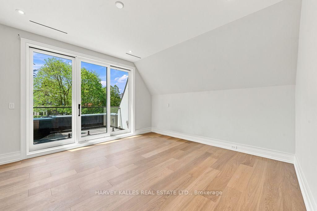 204 Forest Hill Road • Toronto, ON photo 34