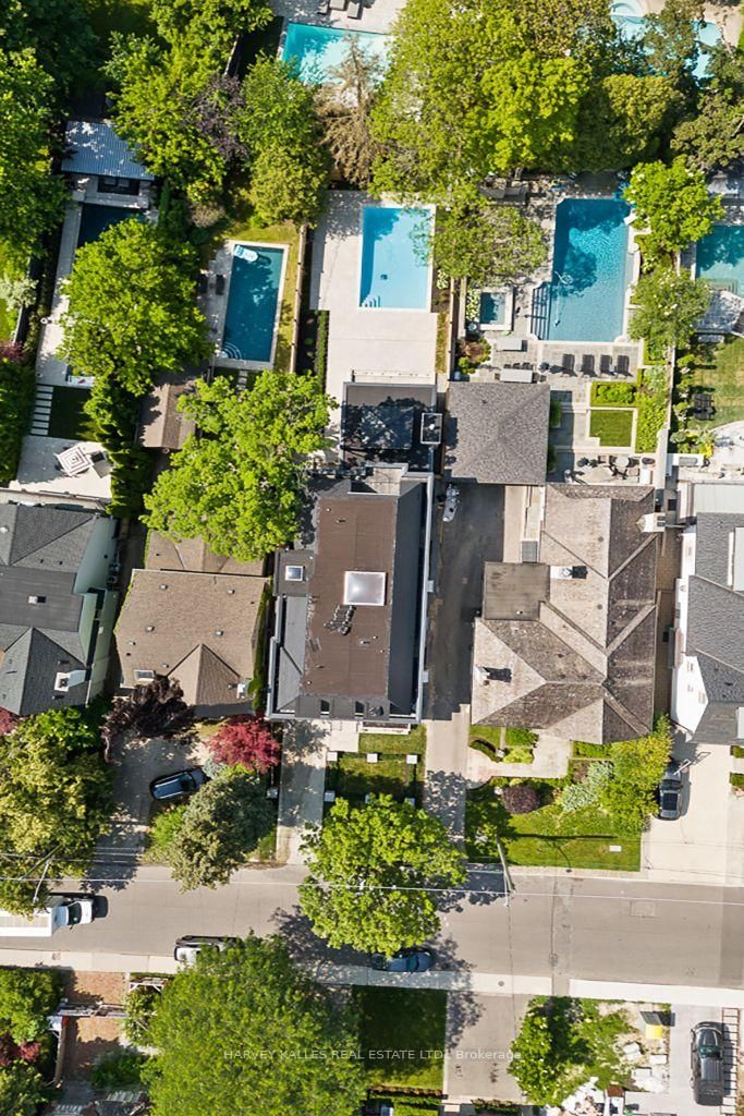 204 Forest Hill Road • Toronto, ON photo 50