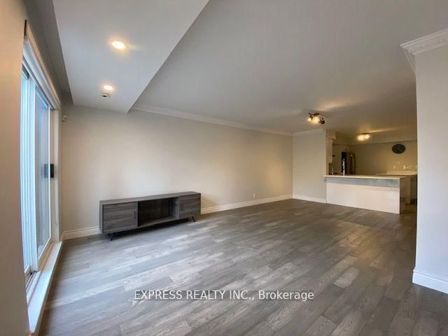 1639 - 28 Sommerset Way