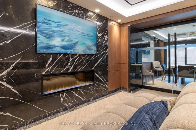 1106 - 6 Greenbriar Road