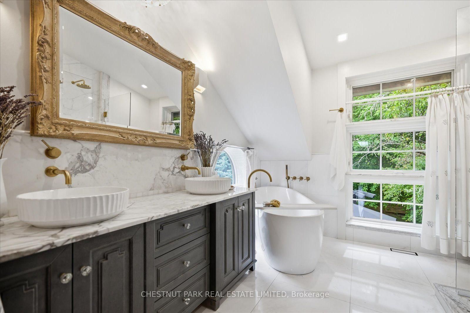 310 Bessborough Drive • Toronto, ON photo 36