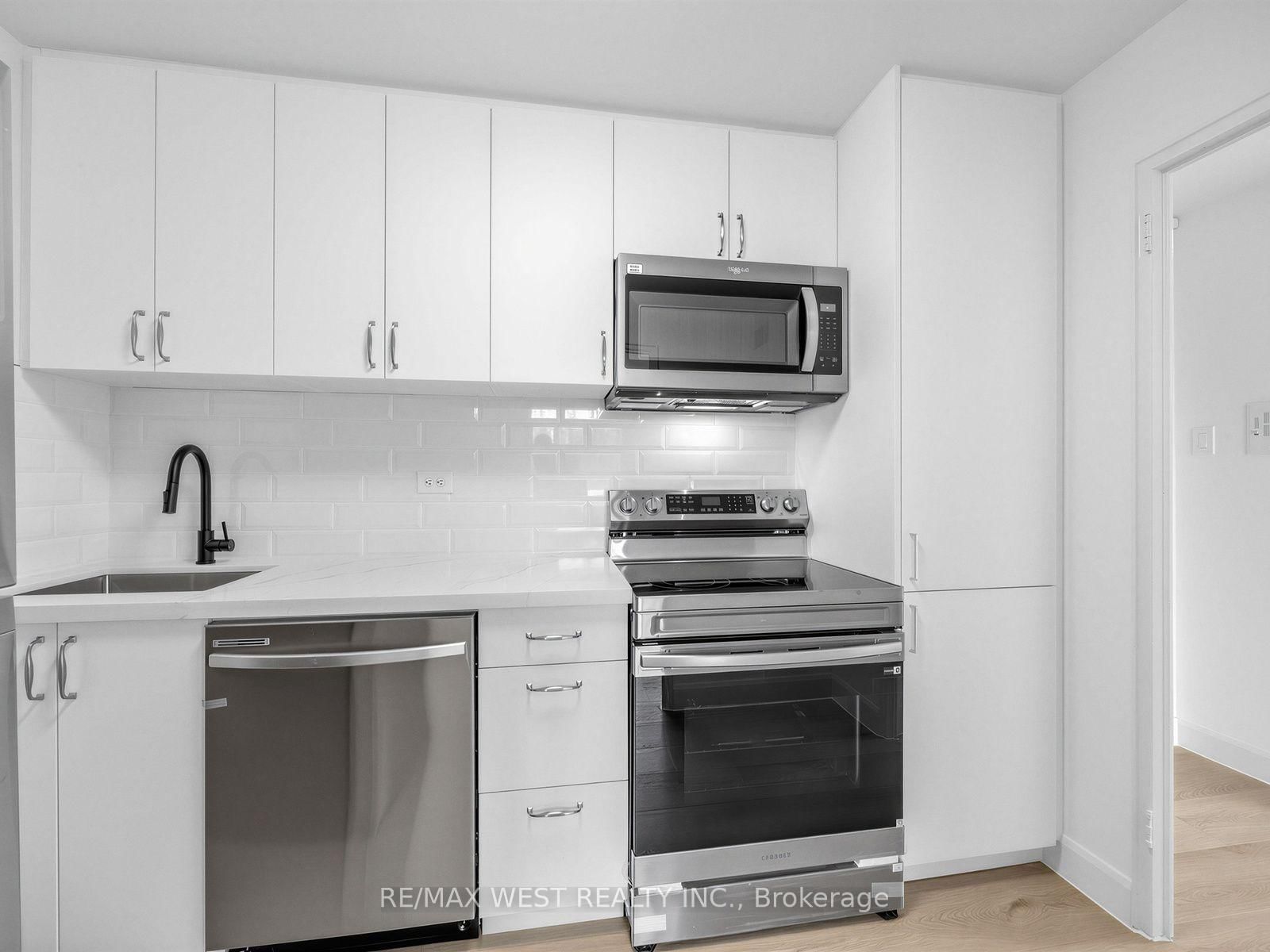 580 Christie Street • #302 • Toronto, ON photo 17