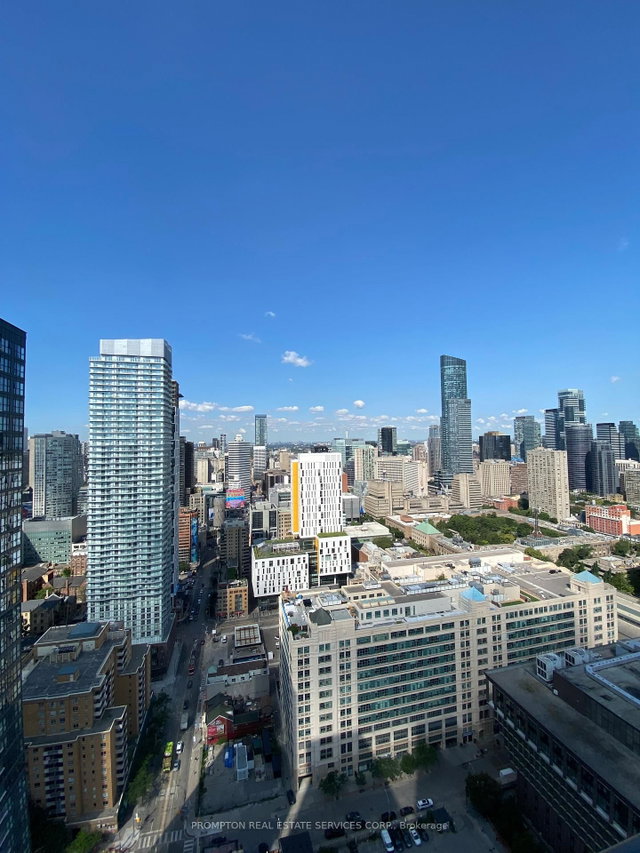 4006 - 251 Jarvis Street