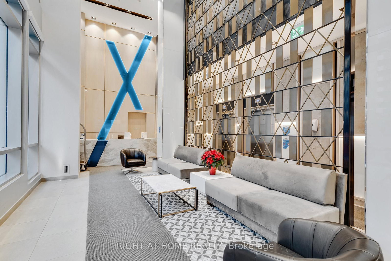 320-77 Mutual Street, Toronto, ON, photo 4