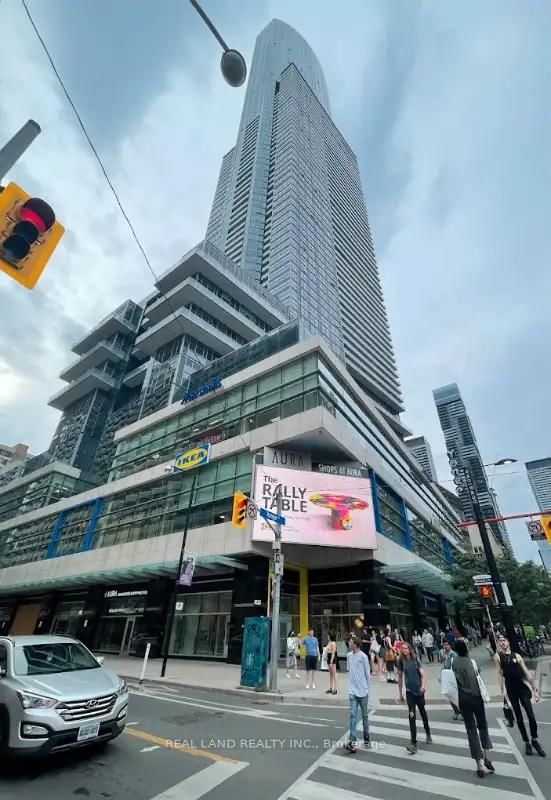 2406 - 386 Yonge Street
