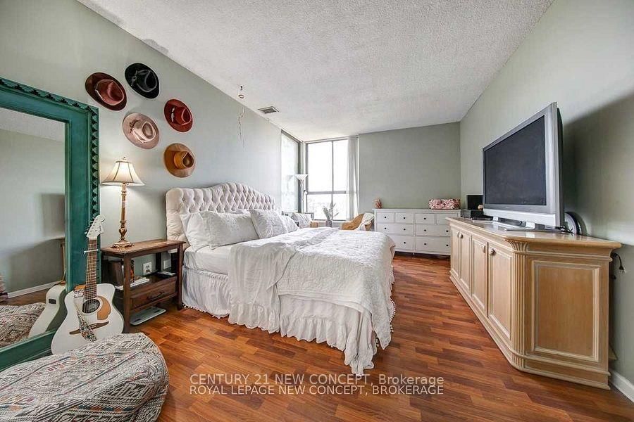 Ph4B-195 St Patrick Street, Toronto, ON, photo 4