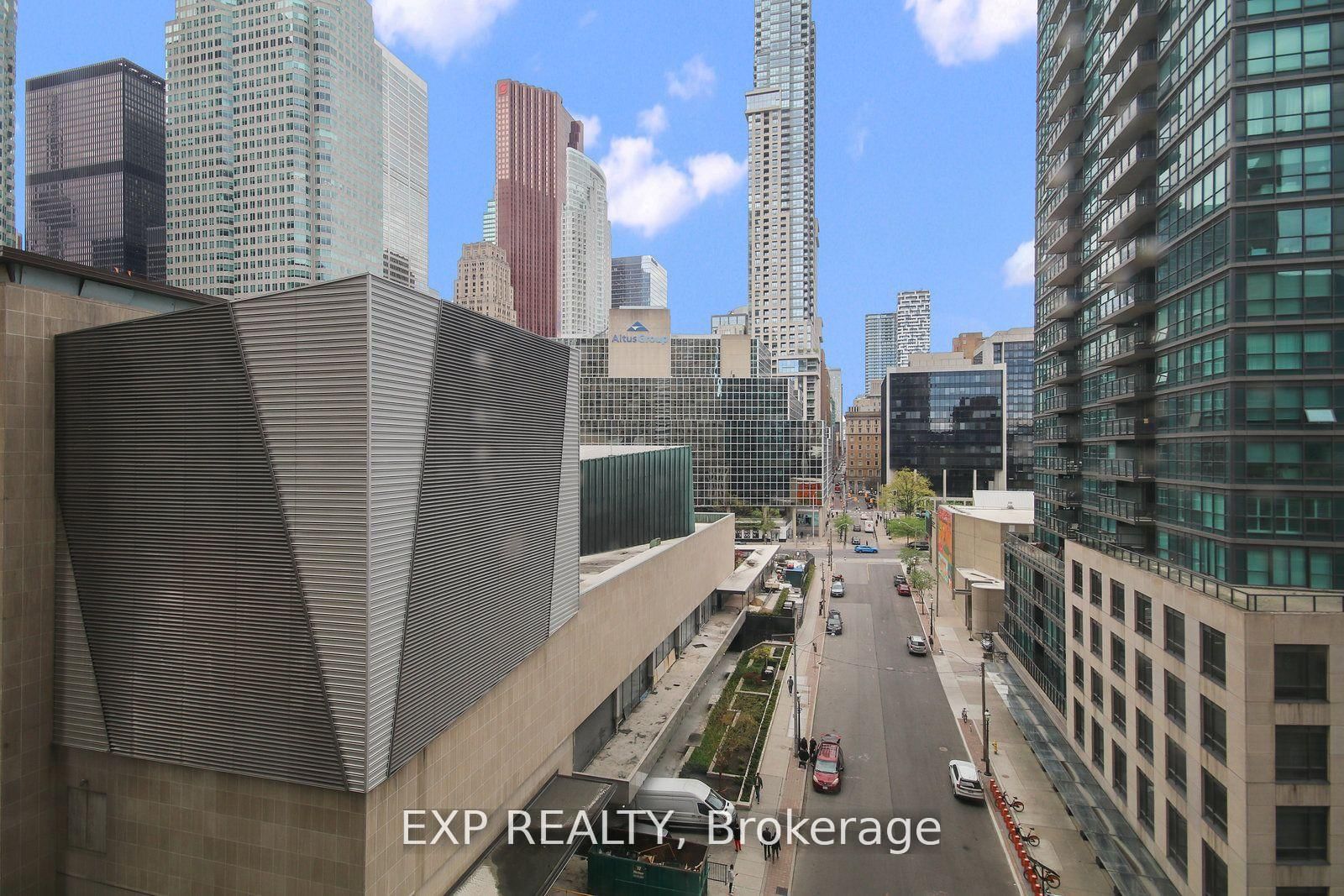 25 The Esplanade • #808 • Toronto, ON photo 28