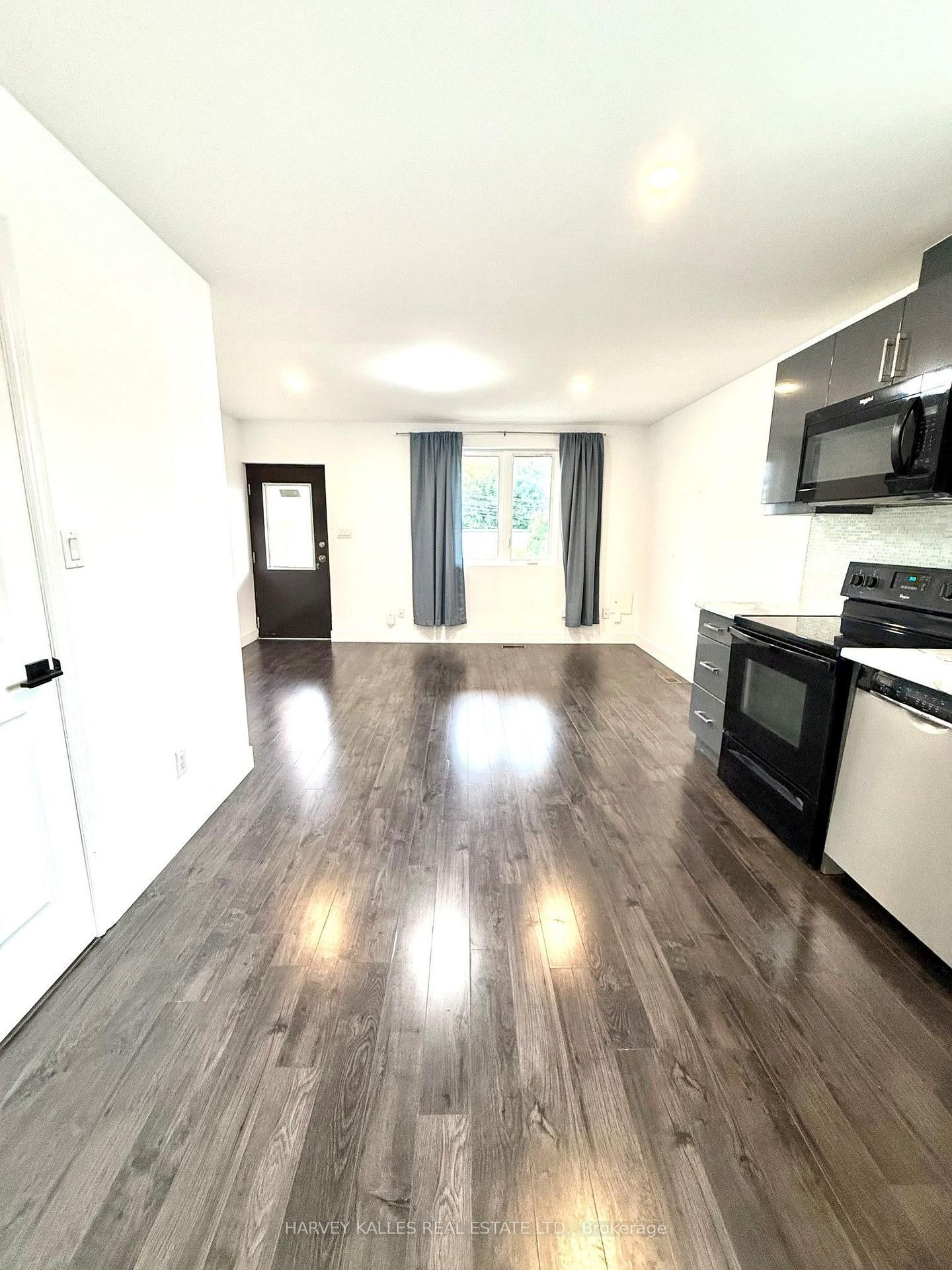 Unit B-427 Vaughan Road, Toronto, ON, photo 3
