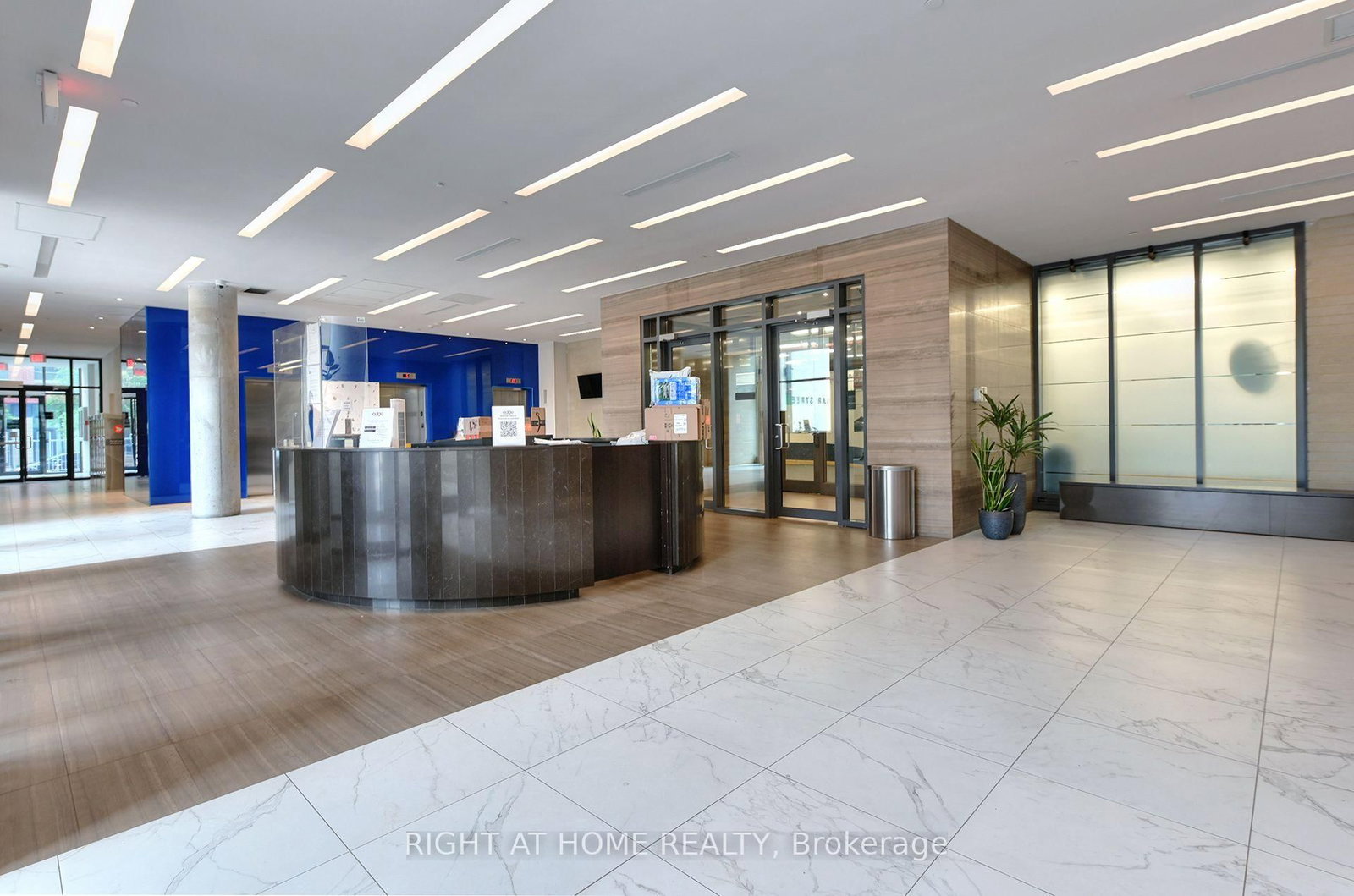 36 Lisgar Street • #1511 • Toronto, ON photo 27