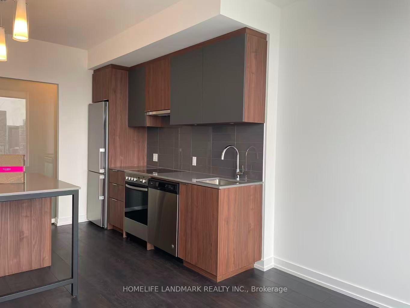 3001-203 college Street, Toronto, ON, photo 3