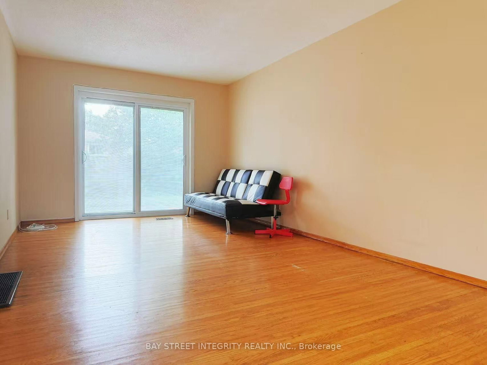 1&2 Fl-21 Kingslake Road, Toronto, ON, photo 5