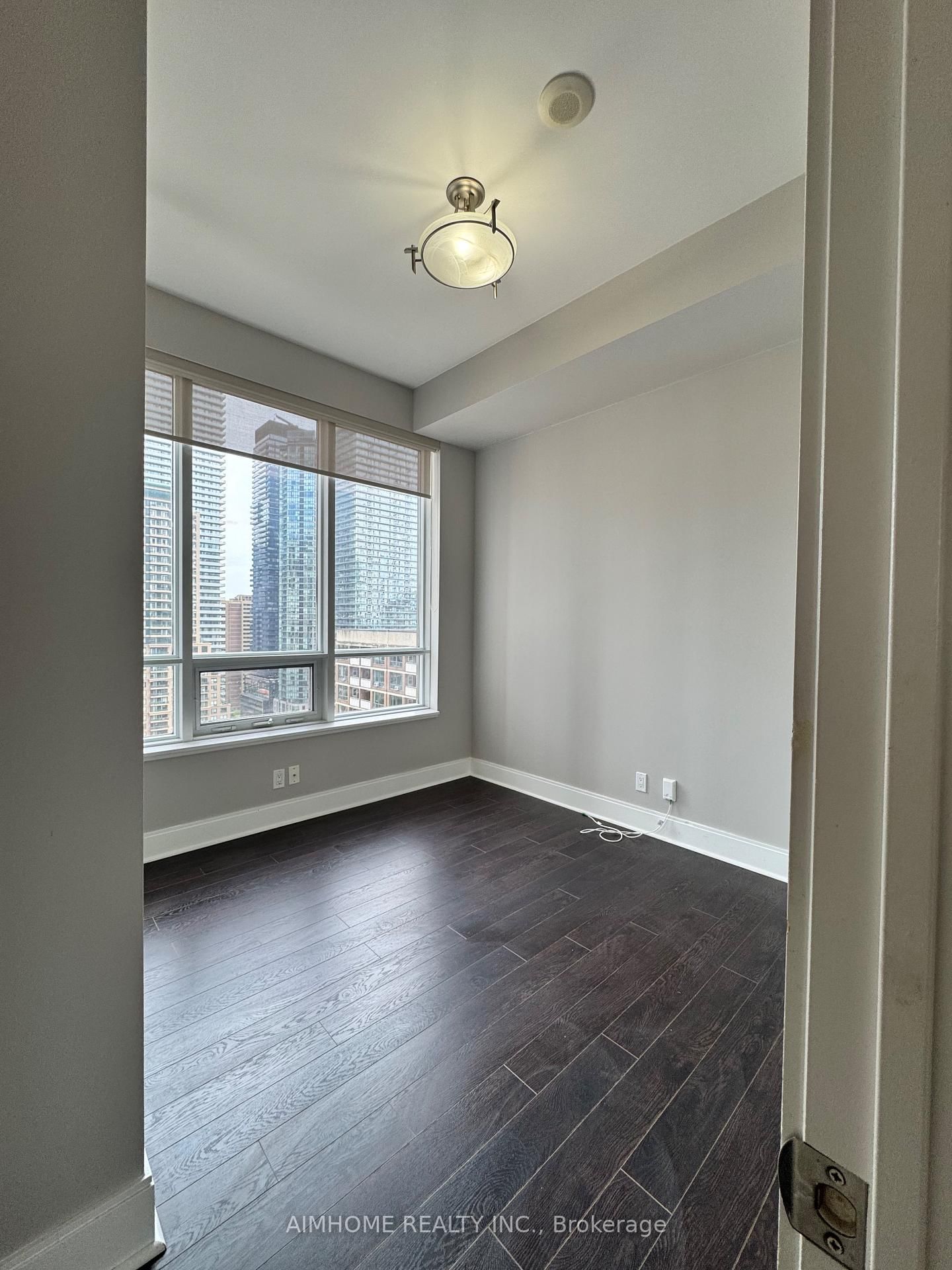 21 Balmuto Street • #1801 • Toronto, ON photo 28