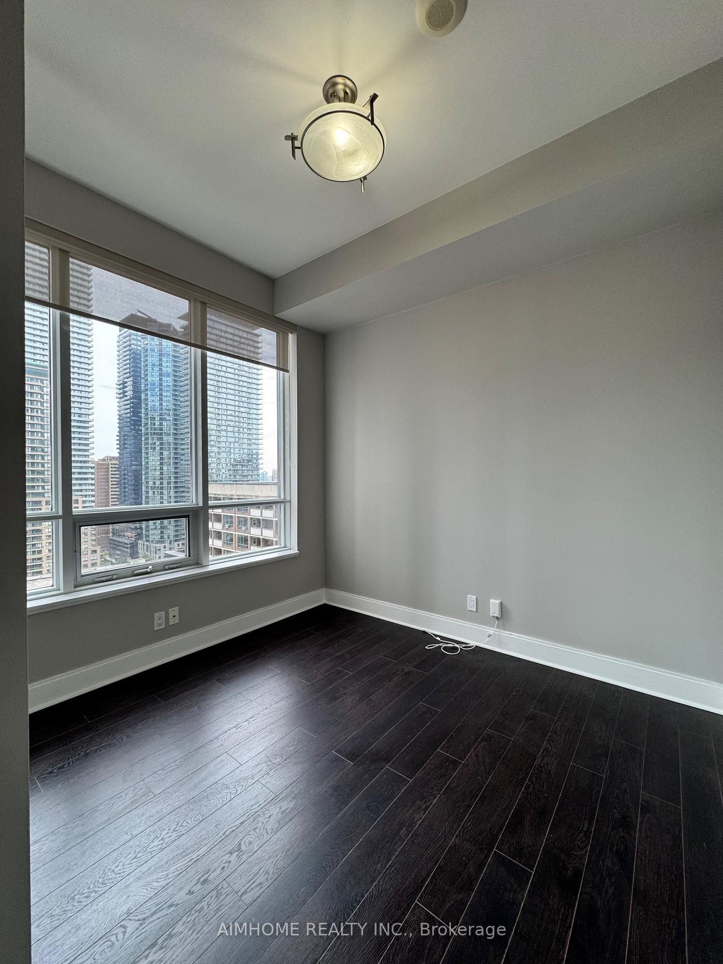 21 Balmuto Street • #1801 • Toronto, ON photo 30