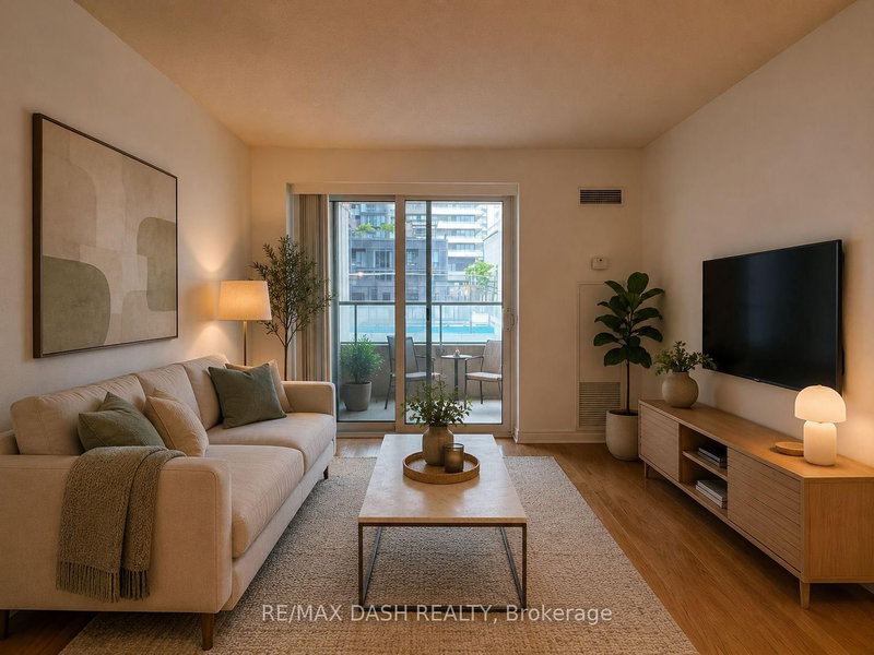 home for lease on 802-270 Wellington Street W