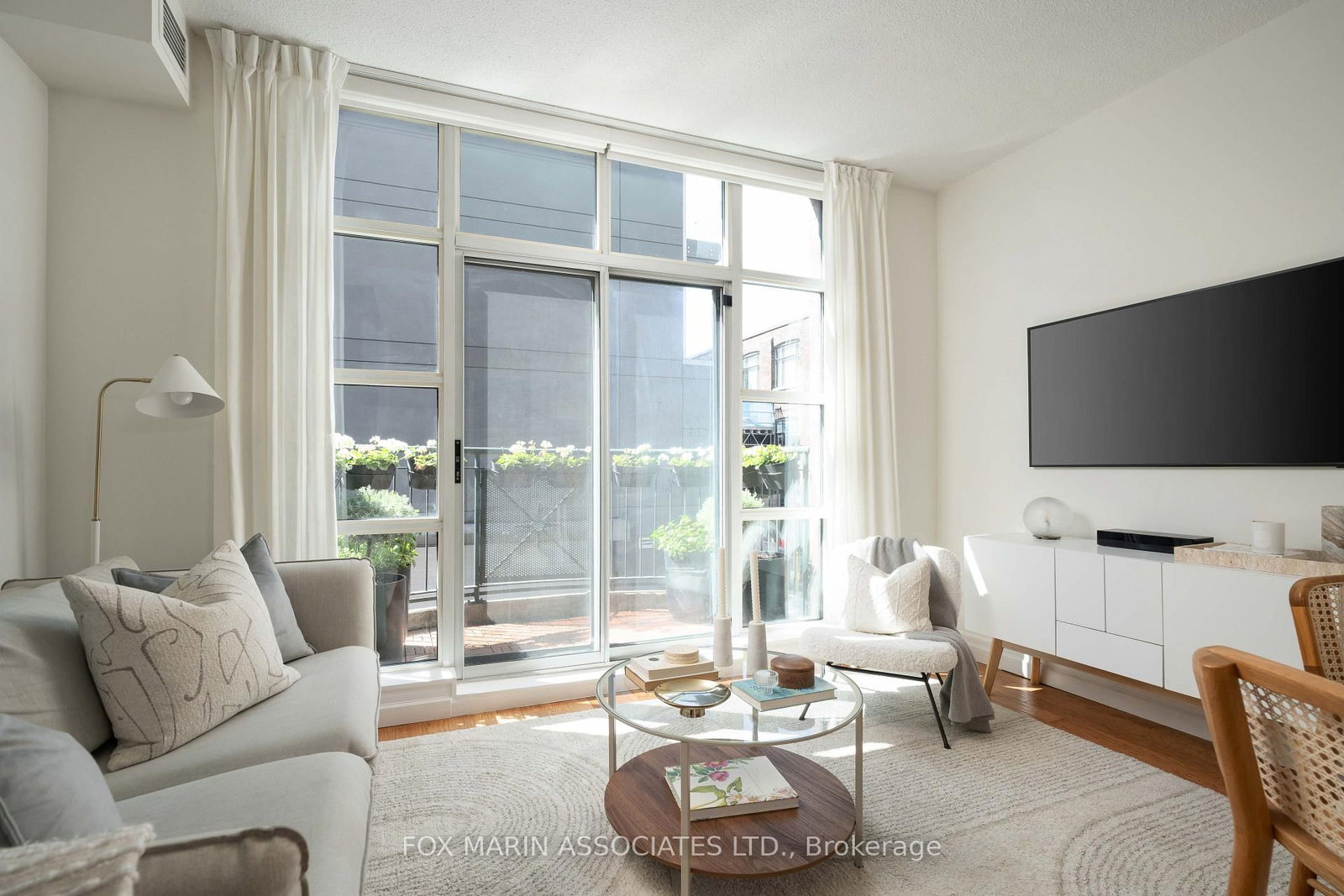 901 W Queen Street • #214 • Toronto, ON photo 9