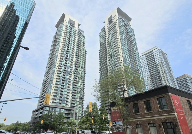 3110 - 5162 Yonge Street