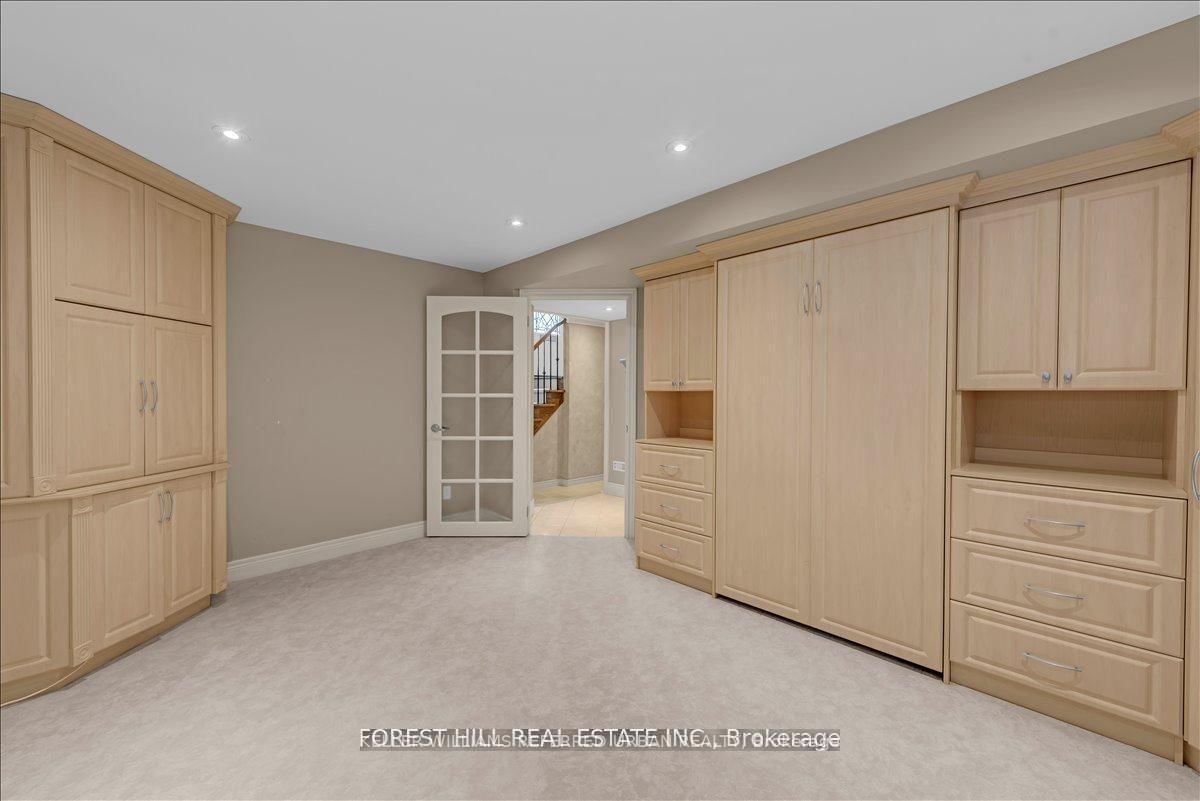 313 Broadway Avenue • Toronto, ON photo 42