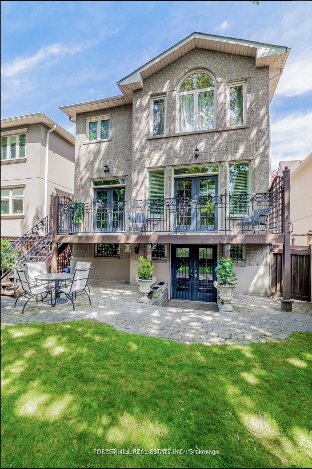 313 Broadway Avenue • Toronto, ON photo 44