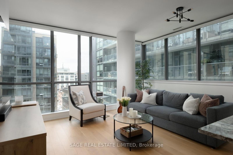 902 - 8 Charlotte Street
