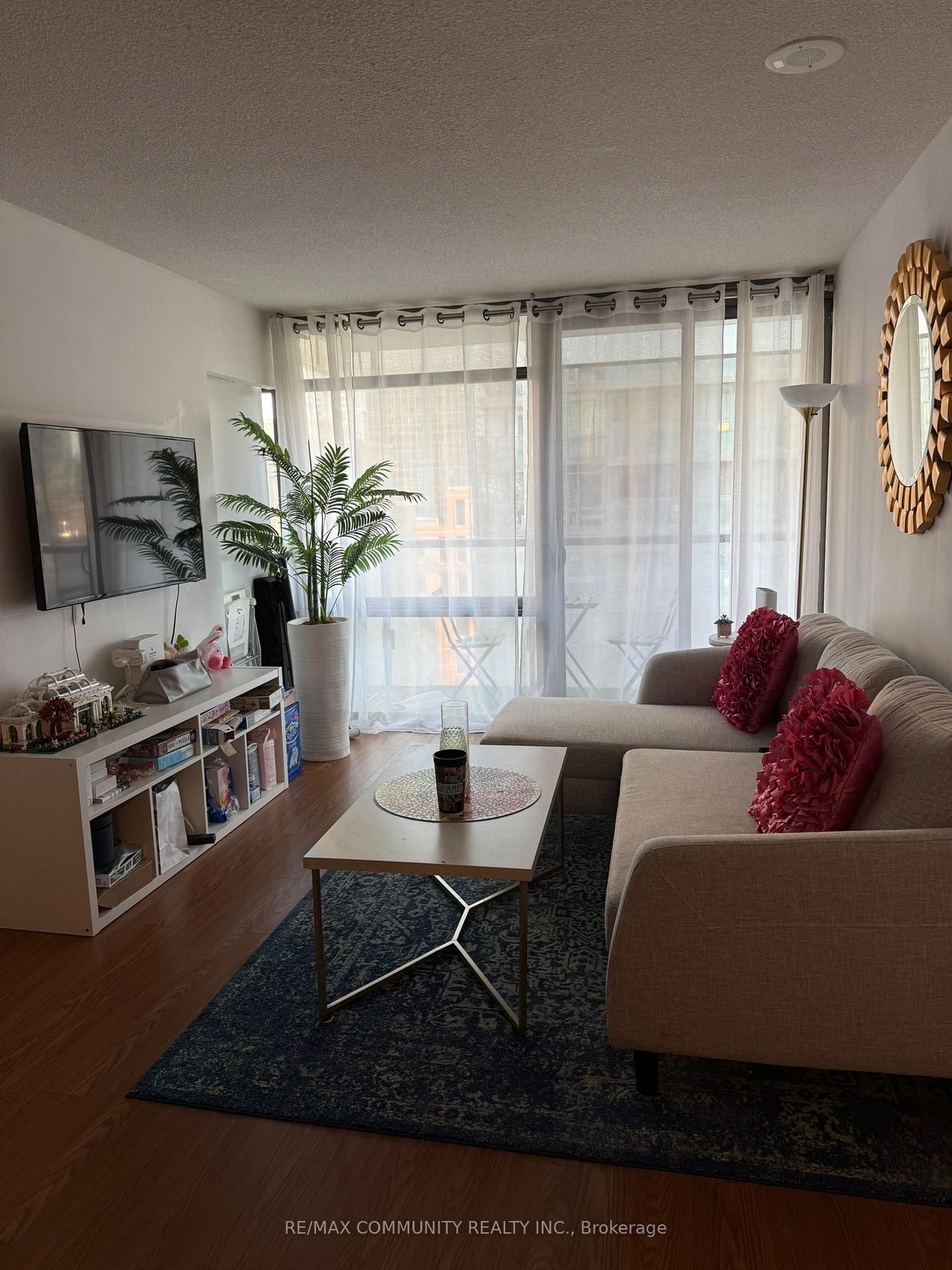 1209-37 Grosvenor Street, Toronto, ON, photo 4