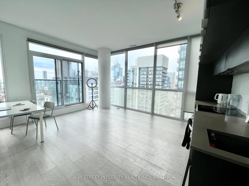 3610 - 181 Dundas Street E