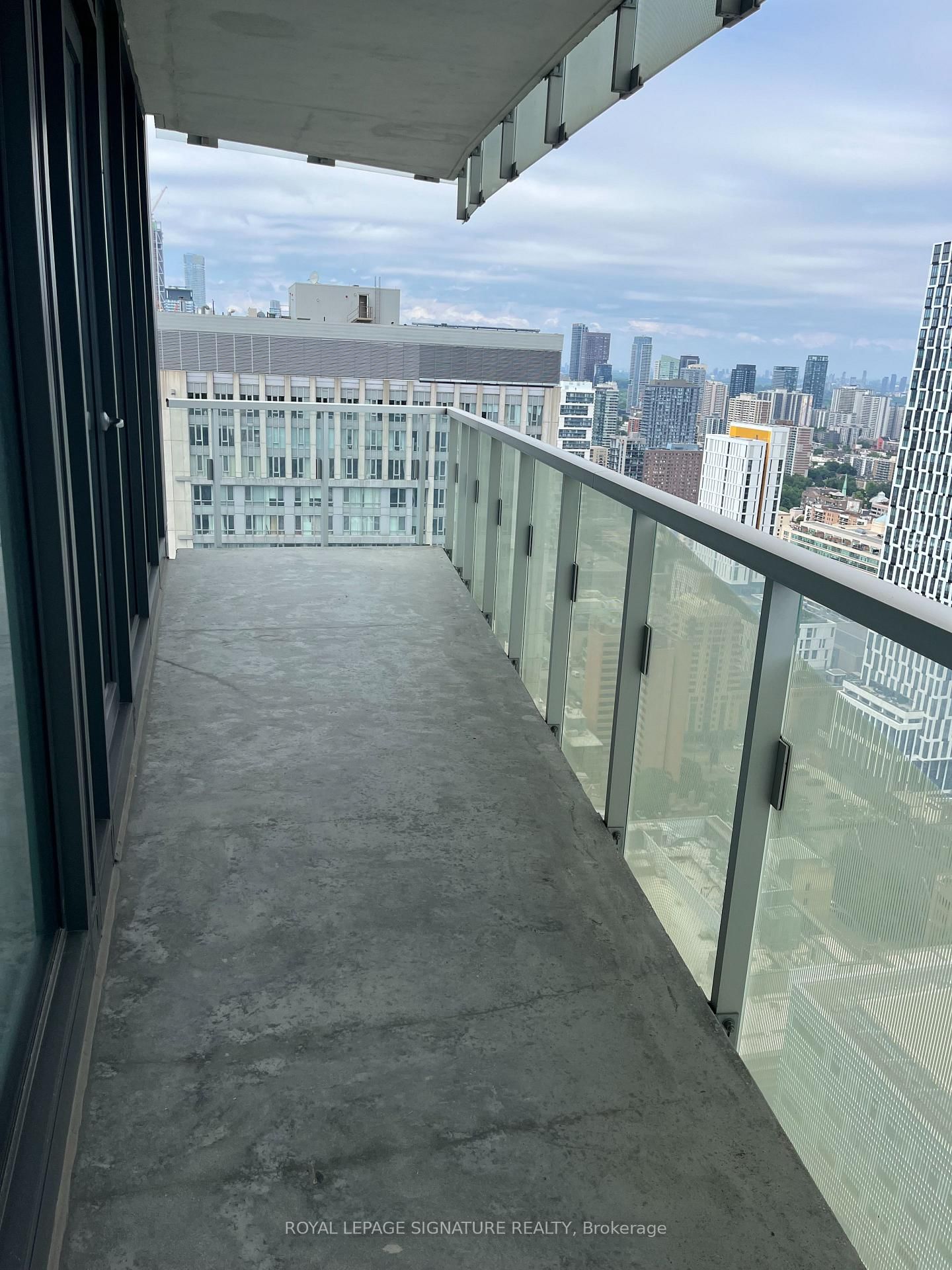 197 Yonge Street • #3802 • Toronto, ON photo 11