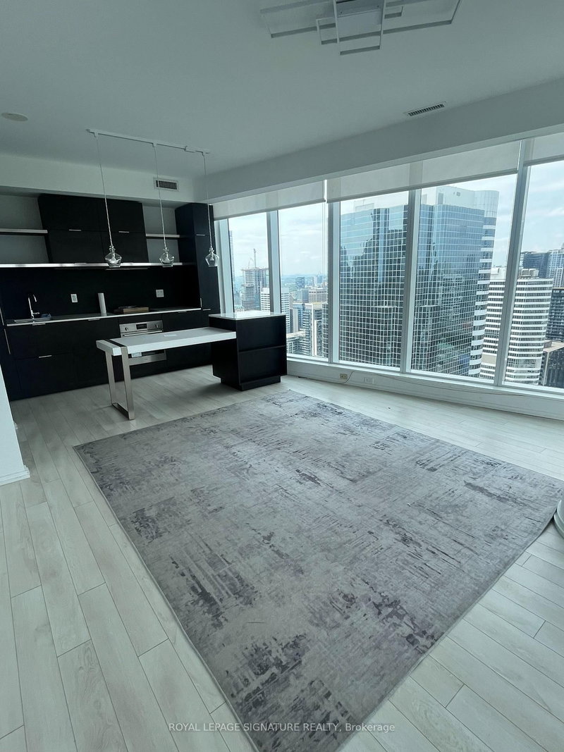 3802 - 197 Yonge Street