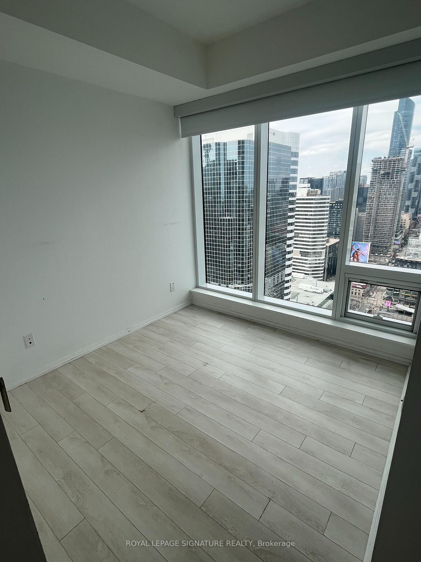 197 Yonge Street • #3802 • Toronto, ON photo 8
