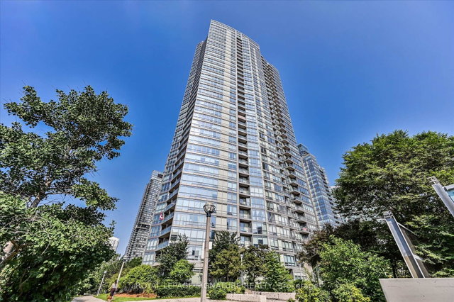 1102 - 5 Mariner Terrace
