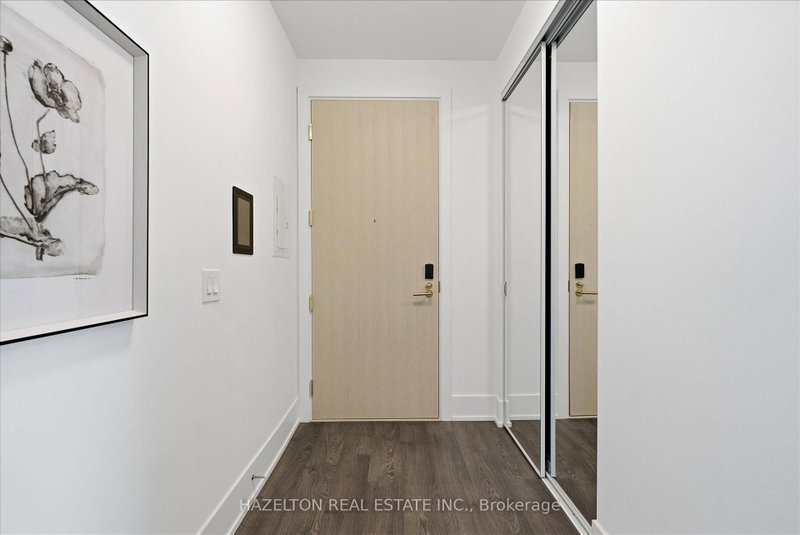1915 - 480 Front Street W