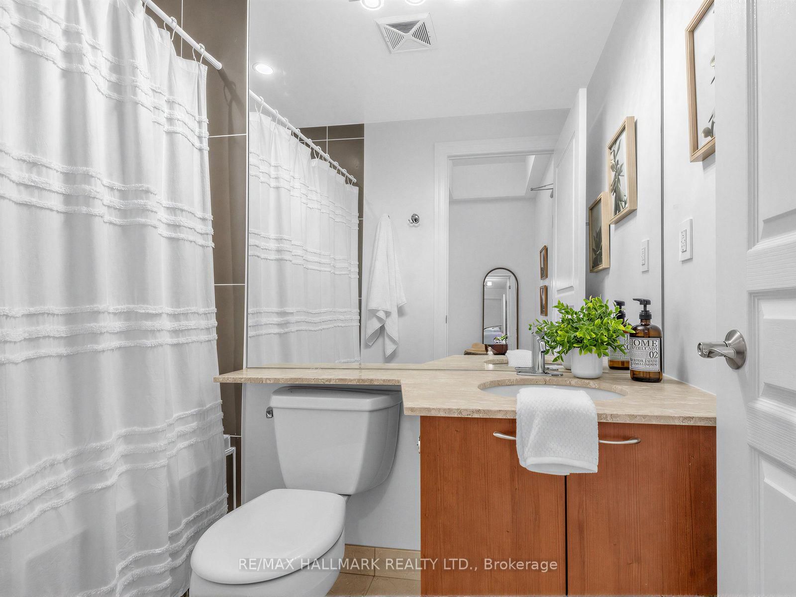 777 W Steeles Avenue • #LPH3 • Toronto, ON photo 23