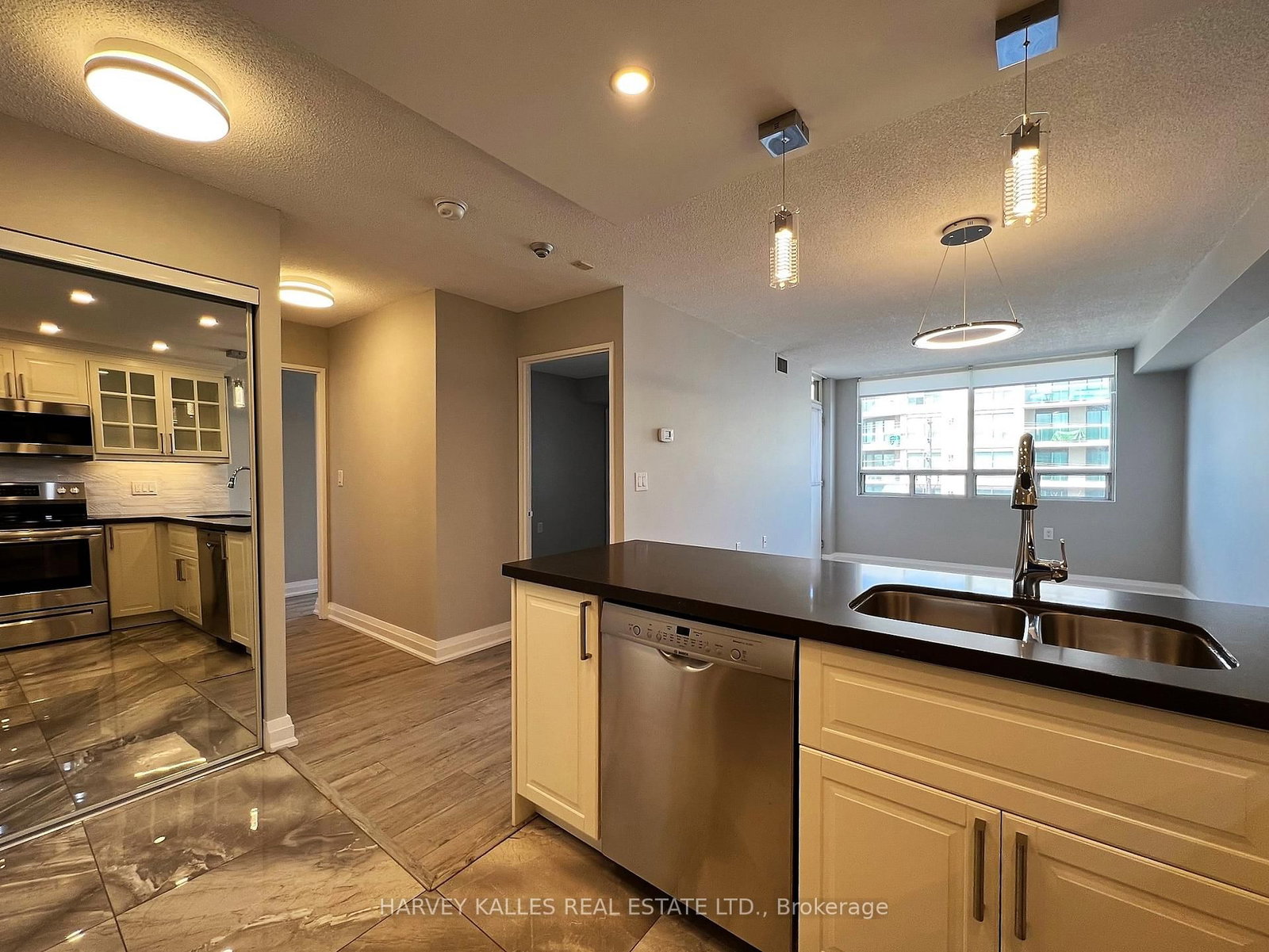 555 Wilson Heights Boulevard • #410 • Toronto, ON photo 7