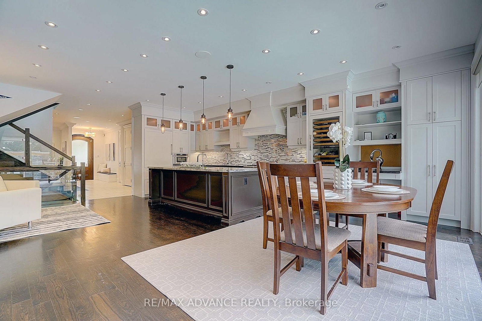 218 Cameron Avenue • Toronto, ON photo 14