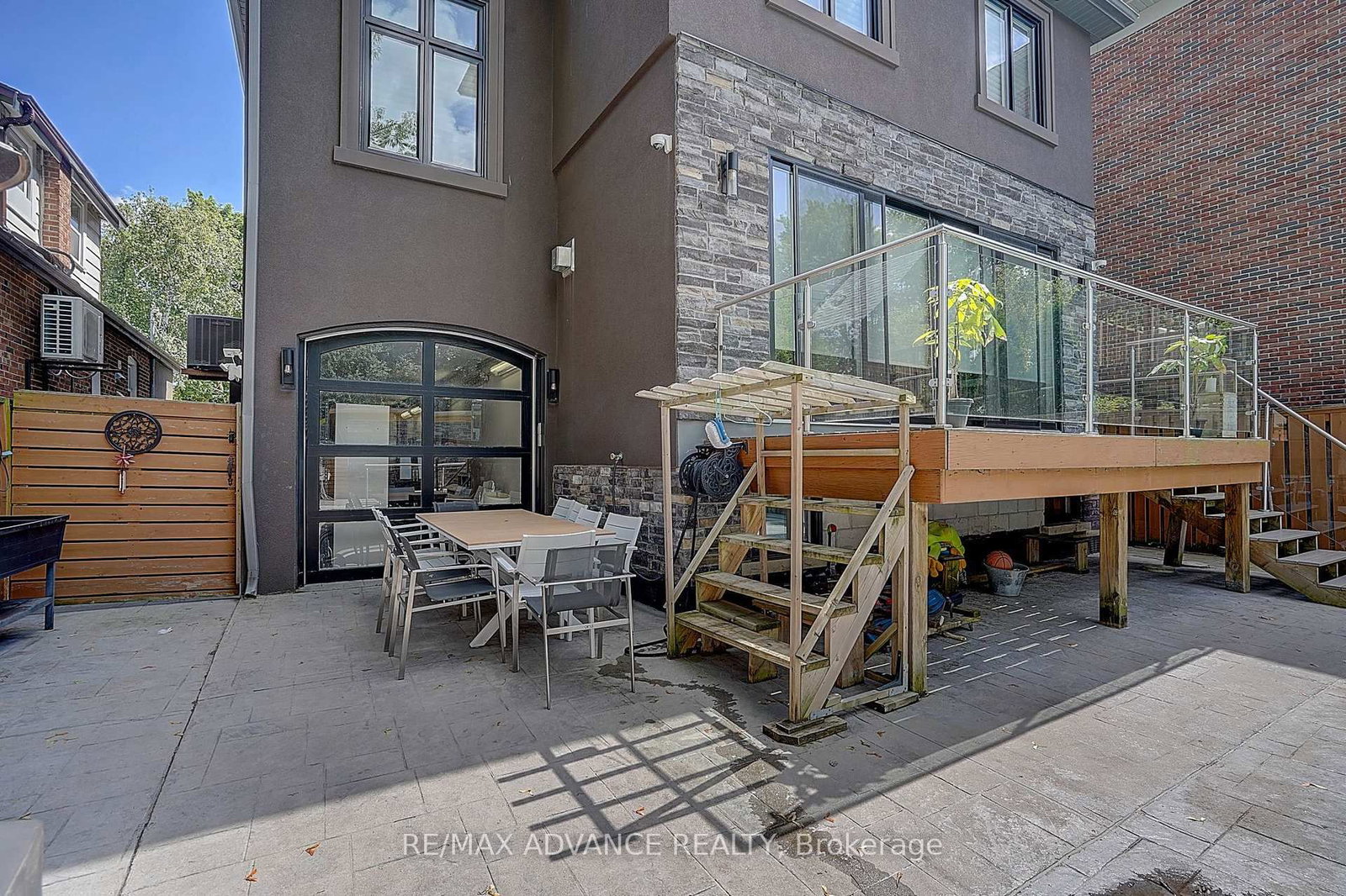 218 Cameron Avenue • Toronto, ON photo 42