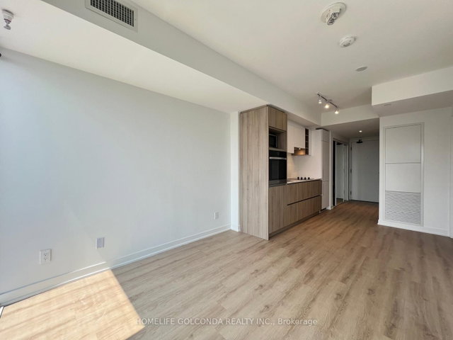 3216 - 319 Jarvis Street
