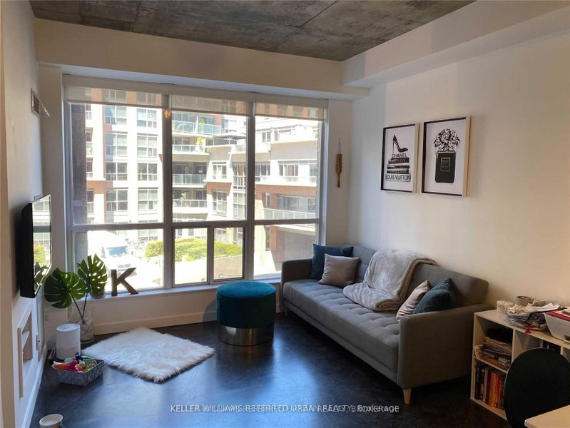 home for lease on 303-1 Shaw Street