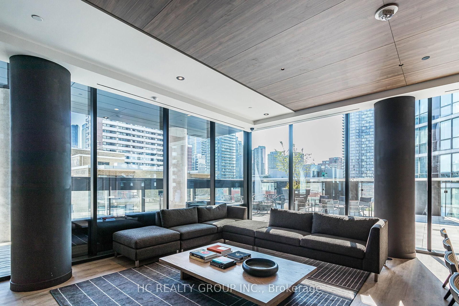 55 E Charles Street • #1805 • Toronto, ON photo 39