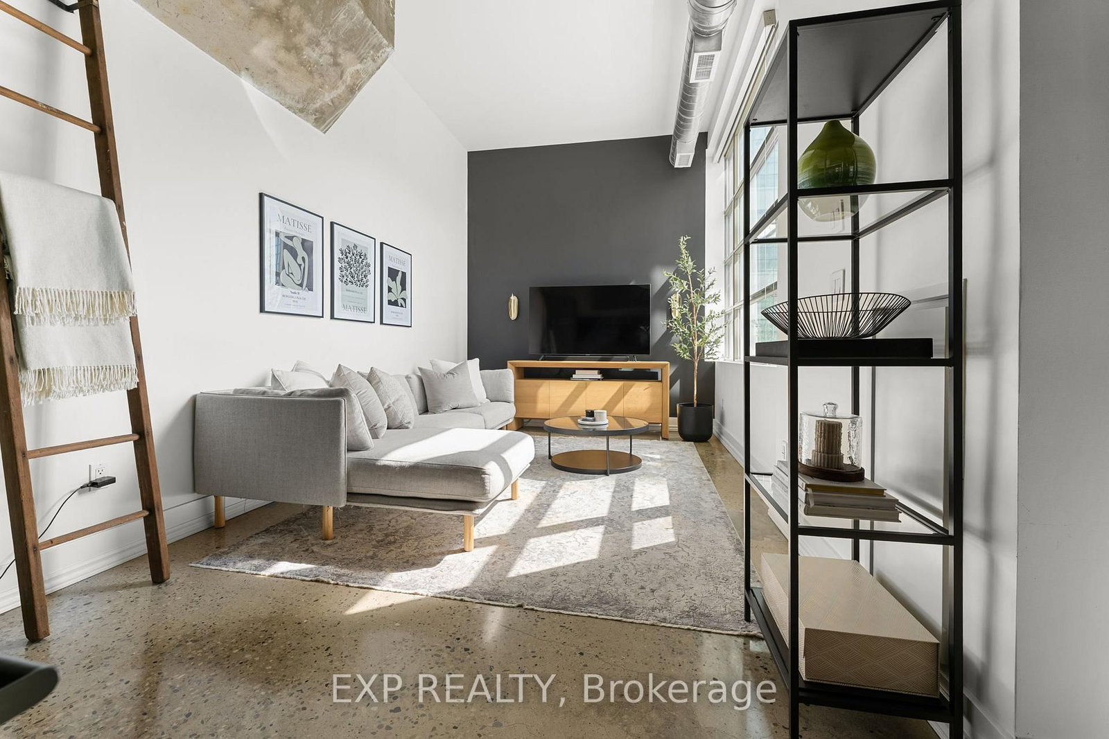 637 Lake Shore Boulevard W • #301 • Toronto, ON photo 7
