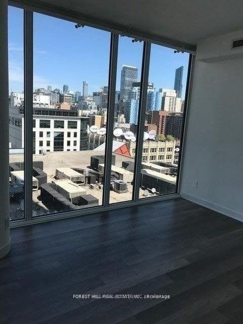 1204 - 290 Adelaide Street W