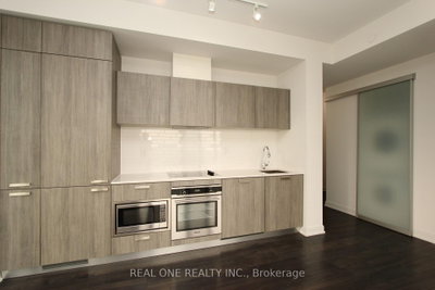 Unit 2605 — 50 CHARLES Street E — photo 3