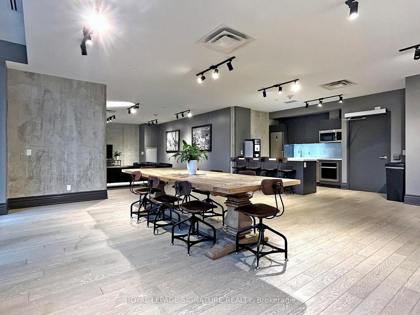 608 W Richmond Street • #PH02 • Toronto, ON photo 38