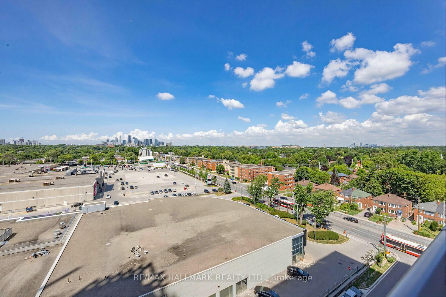 Condo for lease at 902-33 Frederick Todd Way, Toronto, Ontario, M1S 2K2 - Thorncliffe Park - MLS: C13545708