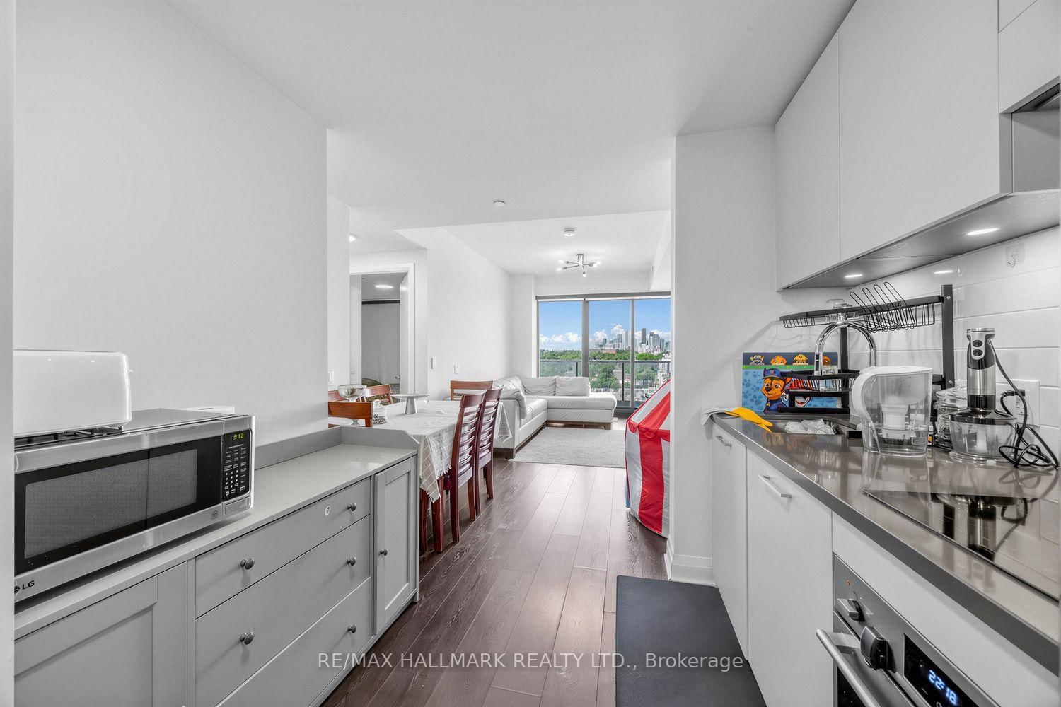 Condo for lease at 902-33 Frederick Todd Way, Toronto, Ontario, M1S 2K2 - Thorncliffe Park - MLS: C13545708