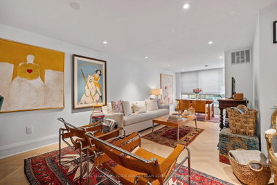 Unit 401 — 225 Davenport Road — more photos