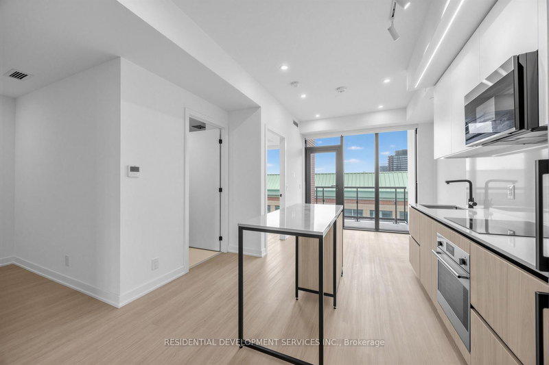 505 - 699 Sheppard Avenue E