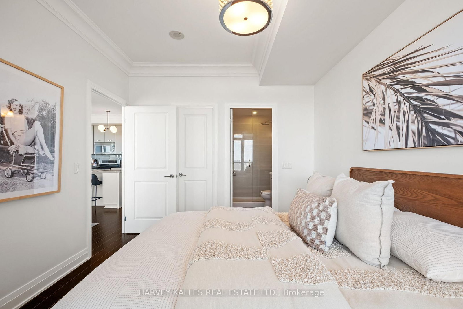 530 W St Clair Avenue • #1602 • Toronto, ON photo 9