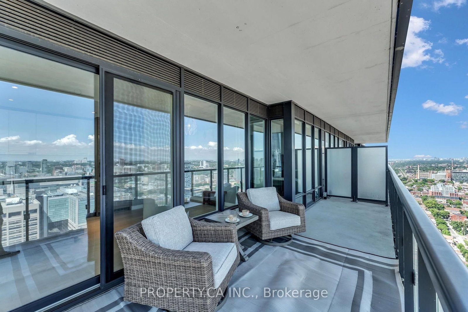 488 University Avenue • #3002 • Toronto, ON photo 22