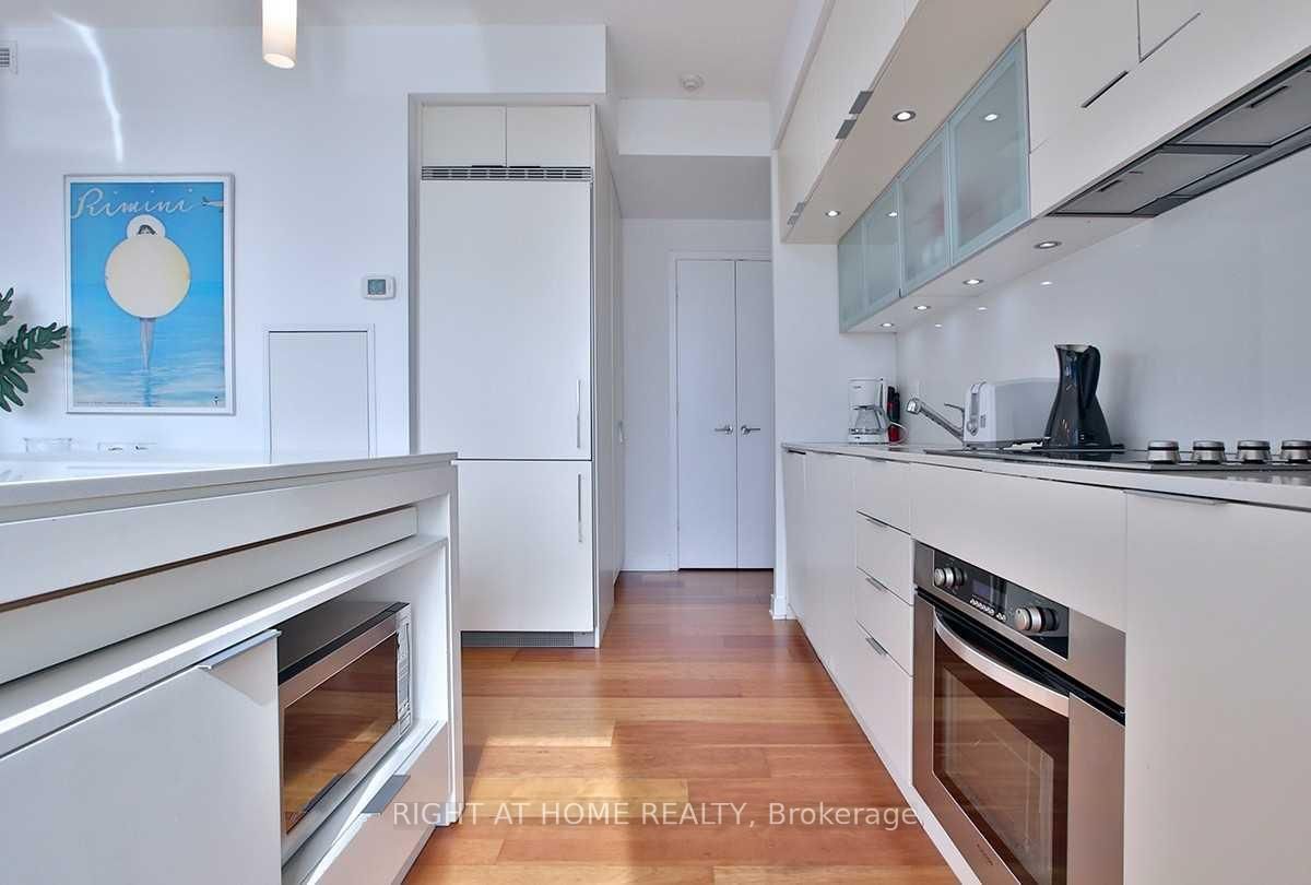 110 E Charles Street • #1903 • Toronto, ON photo 19