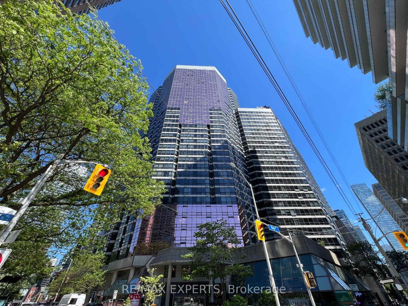 2218 - 1001 Bay Street