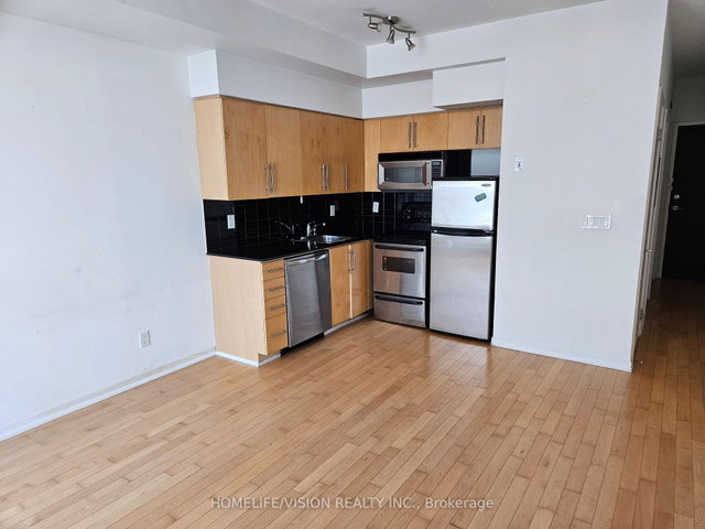 816 - 231 Fort York Boulevard